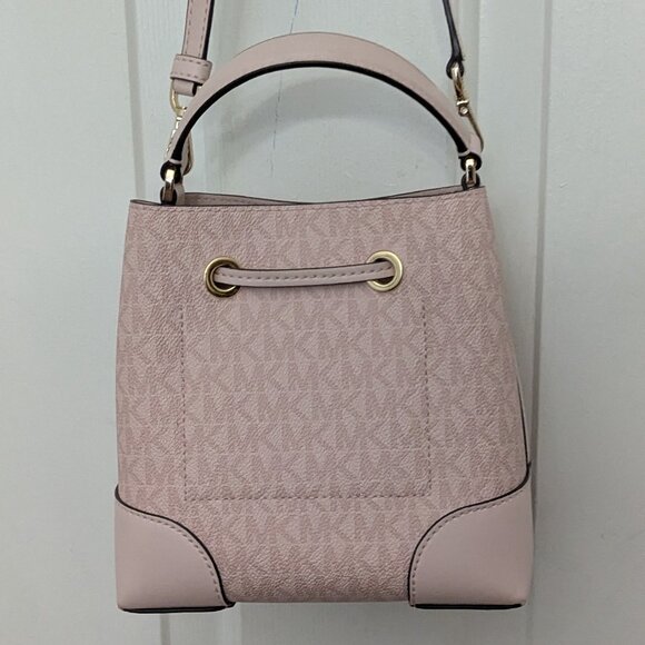 MICHAEL KORS Women's Mercer Small Logo Bucket Bag POWDER BLUSH  PINK . - Picture 4 of 14